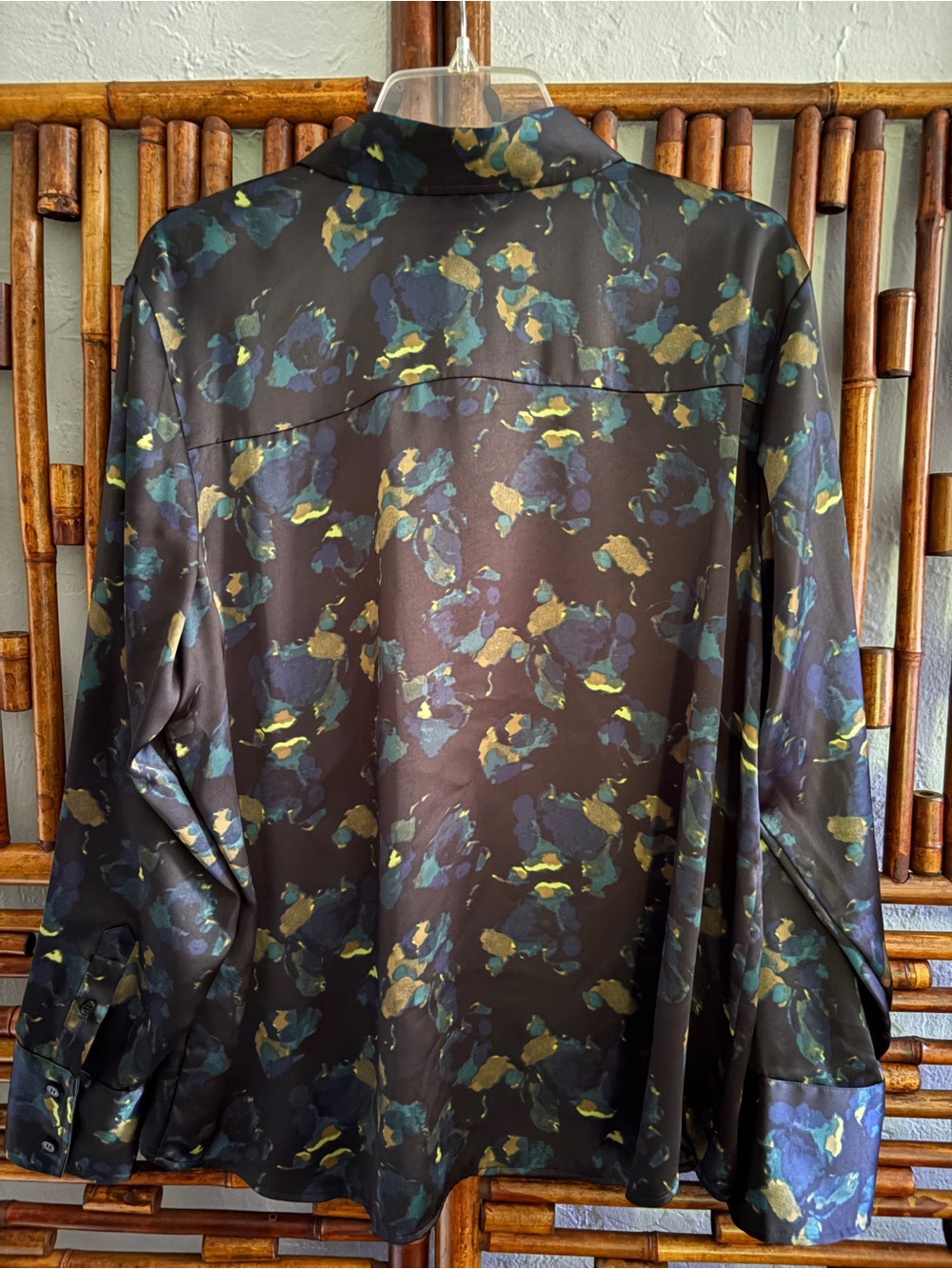 SZ L NORDSTROM DARK EMERALD GREEN WATERCOLOR SILKY BUTTON DOWN BUSINESS CASUAL - Picture 4 of 7